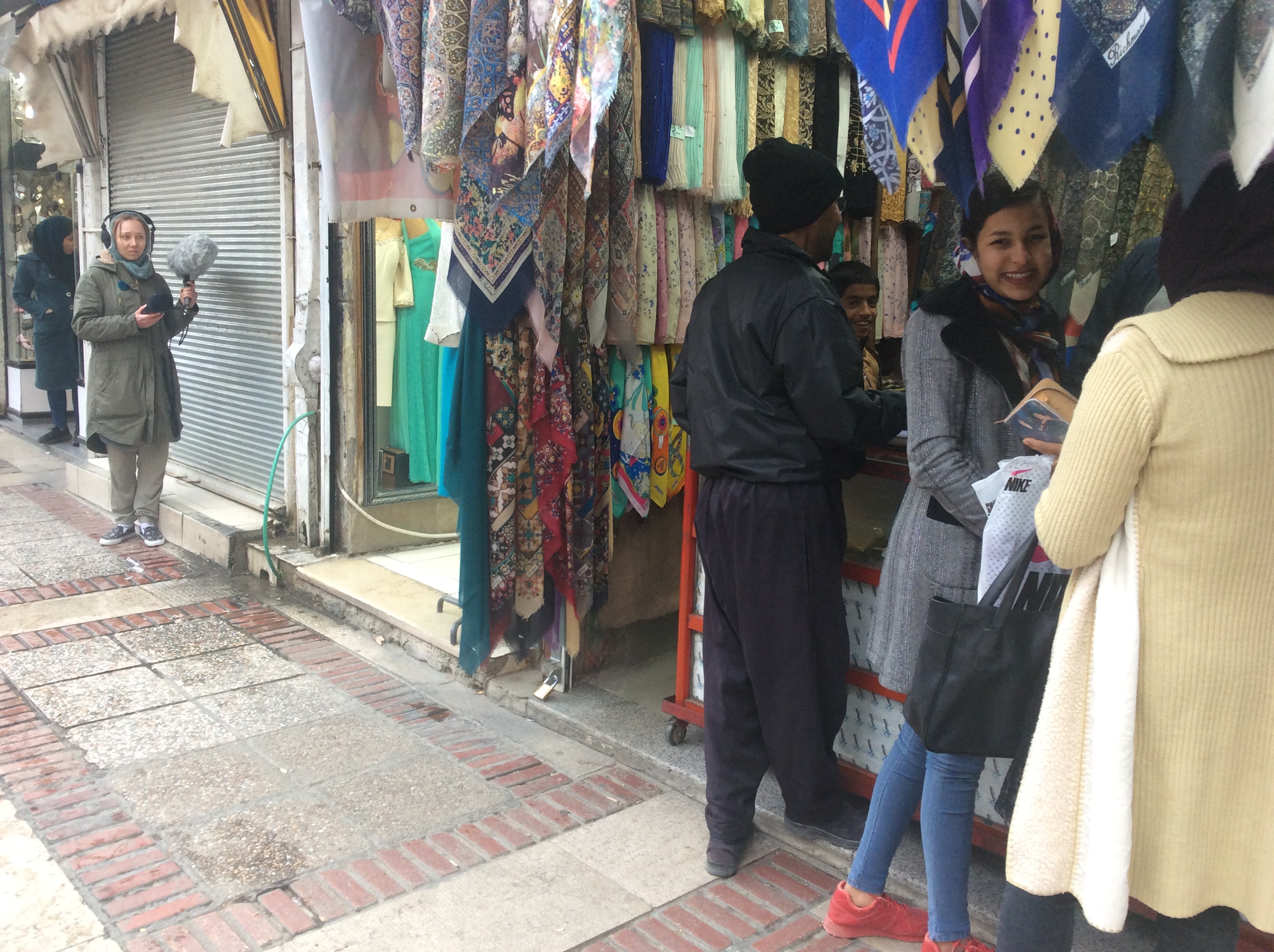 Leonie Roessler field recording in Shiraz, Iran