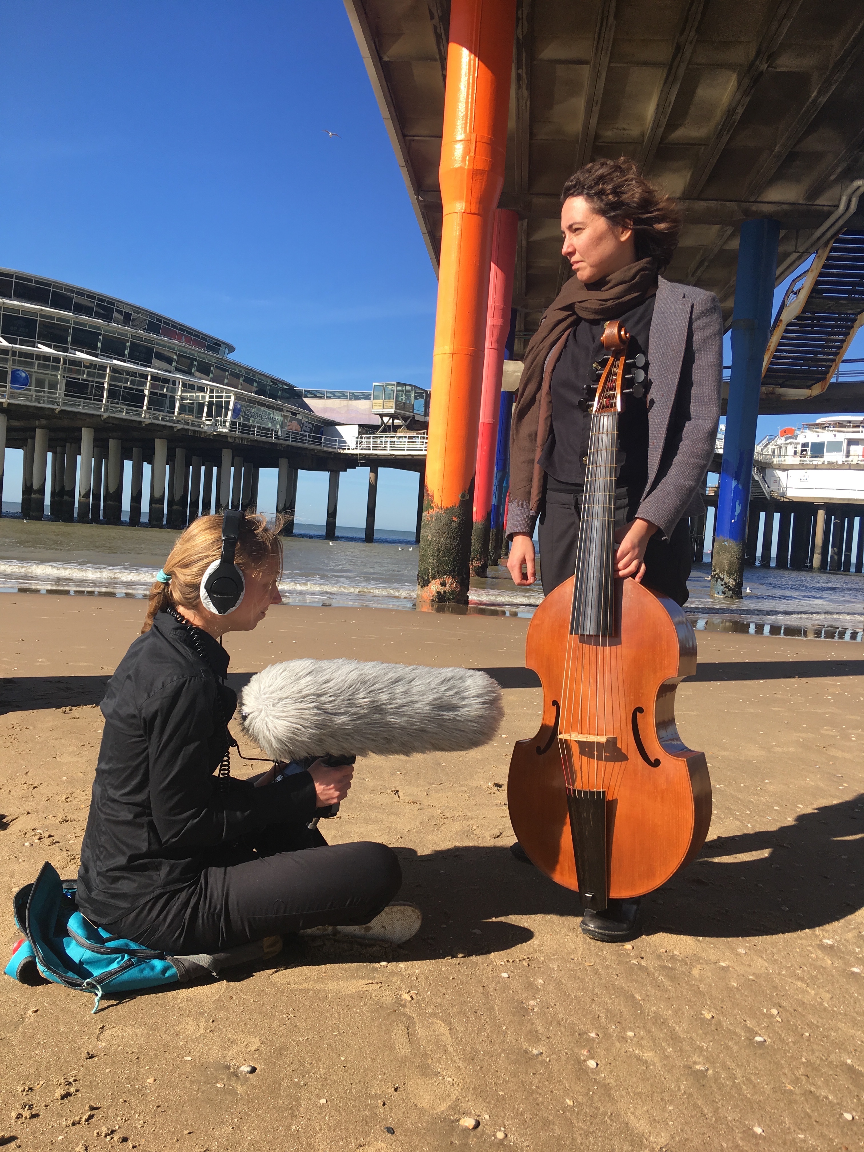 Leonie Roessler and Rebecca Lefèvre recording at the beach